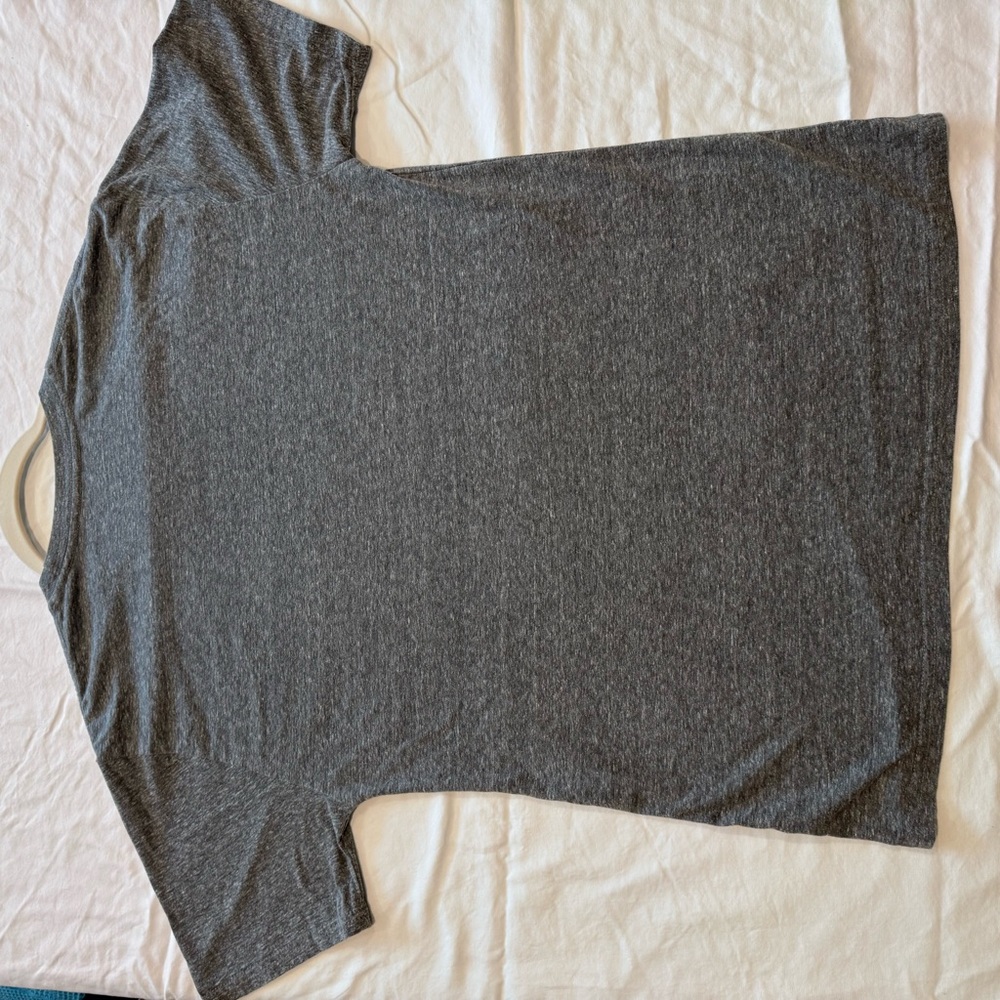 Gray U of A Men's T-Shirt - Picture 2 of 6